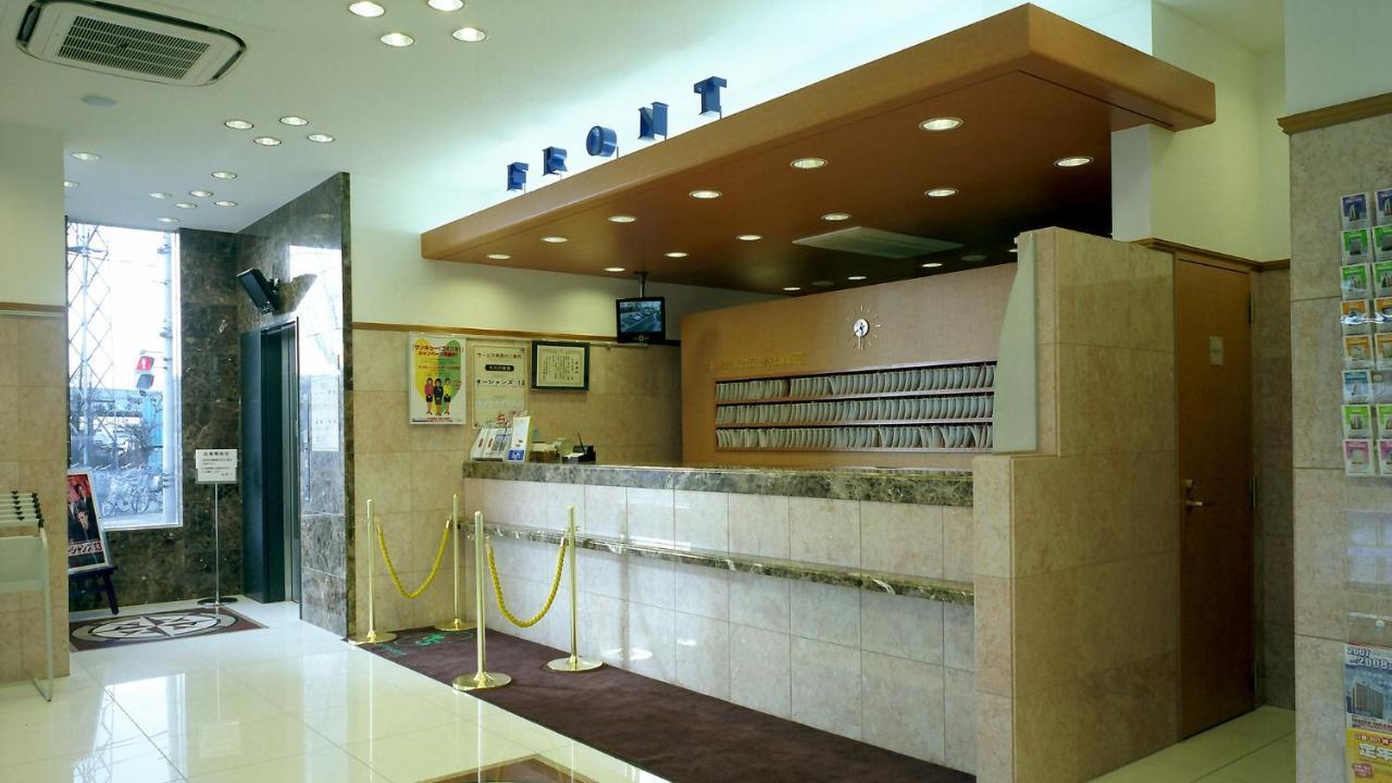 Toyoko Inn Aizuwakamatsu Ekimae Екстер'єр фото