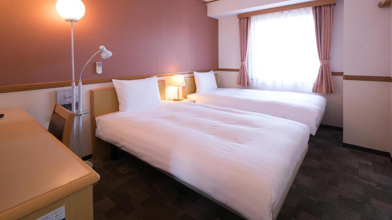Toyoko Inn Aizuwakamatsu Ekimae Екстер'єр фото