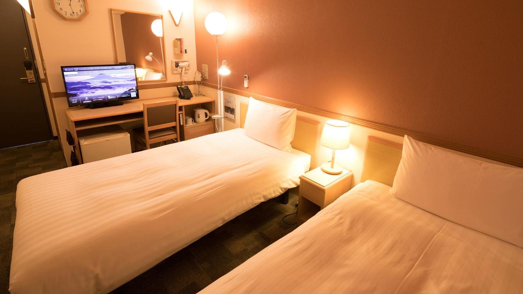 Toyoko Inn Aizuwakamatsu Ekimae Номер фото