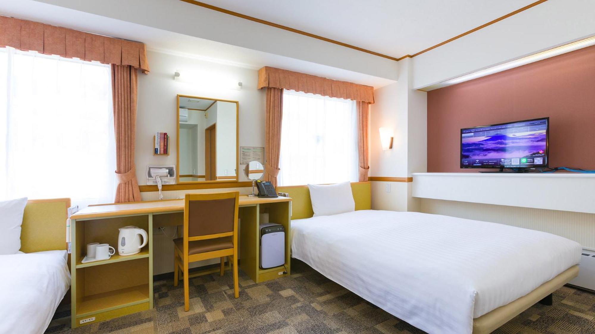 Toyoko Inn Aizuwakamatsu Ekimae Номер фото